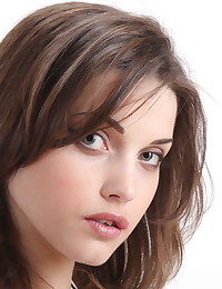 Pizzazz Beau - Unexceptionally Comely Clumsy Nudes